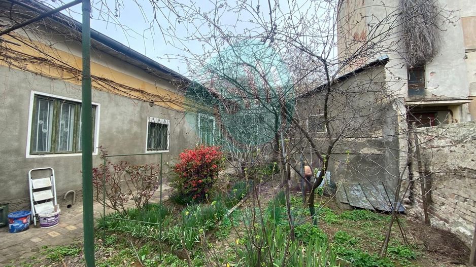 Casă cu teren generos lângă Bulevardul Banu Manta - Poză 5