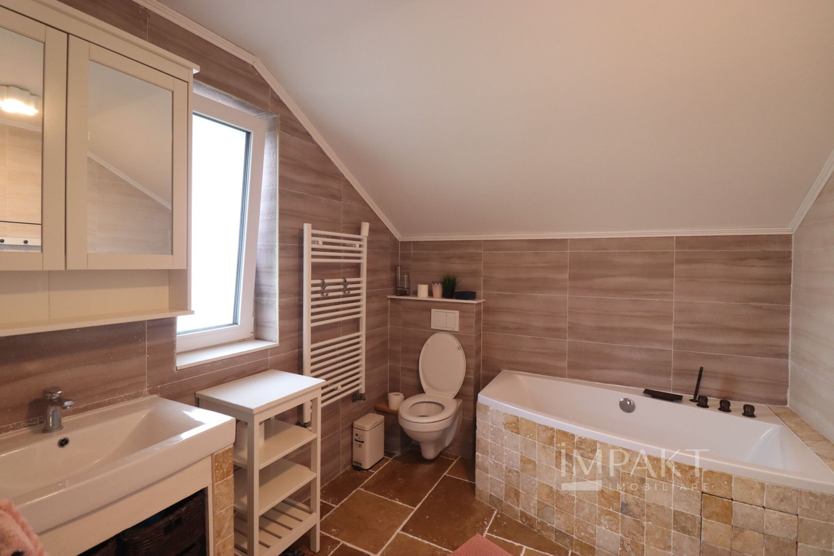 Casă individuală, curte generoasă, cartier Voronet! - Poză 19