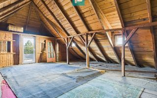 Casă spațioasă cu 4 camere în Vladimirescu - Poză 14