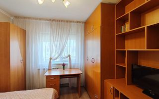 Prima inchiriere! Ap. 2 camere, D., et.2, 460euro-Podul de Fier - Poză 3