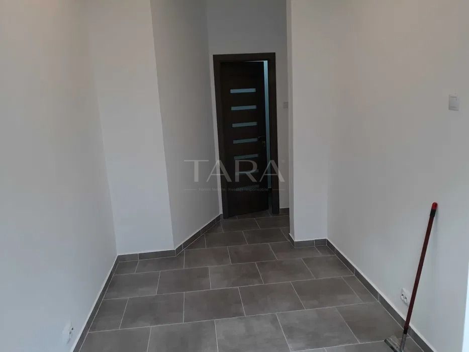 Vanzare apartament 3 camere, ULTRACENTRAL, zona Orange. - Poză 4