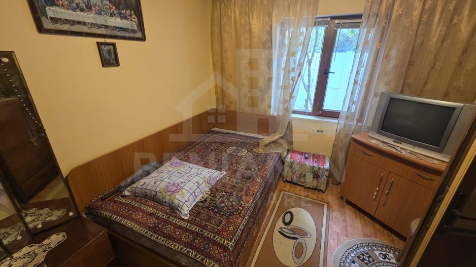 Casa cu 5 camere de vanzare in zona Bordei Calea Bucuresti 785mp - Poză 3