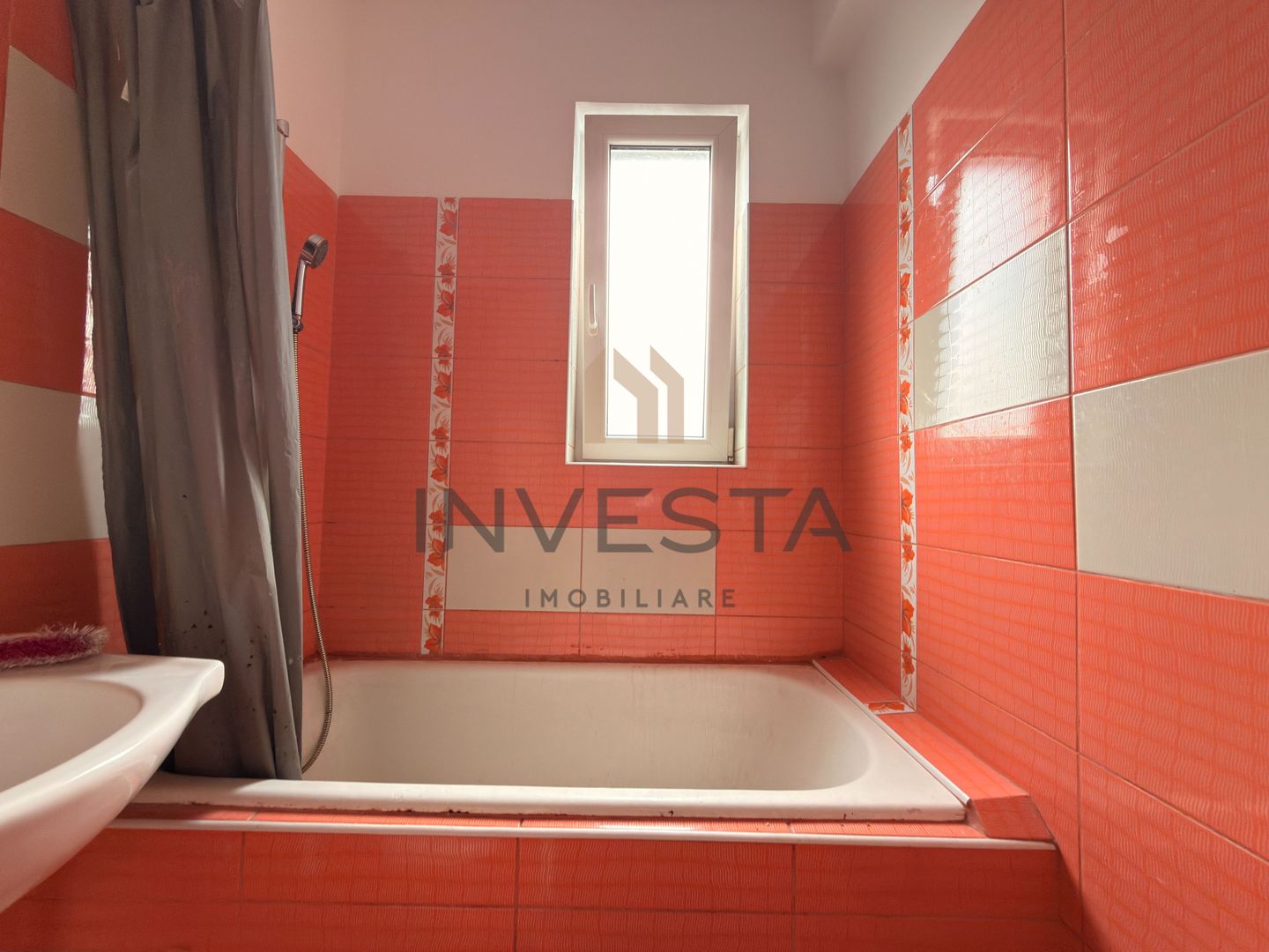 Apartament cu 2 camere decomandate, etaj intermediar, Pta M. Viteazu! - Poză 5
