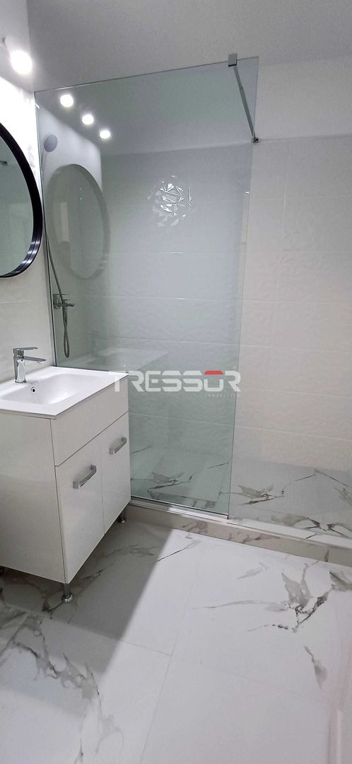 Apartament 2 camere decomandat, complet renovat, Trocadero - Poză 8