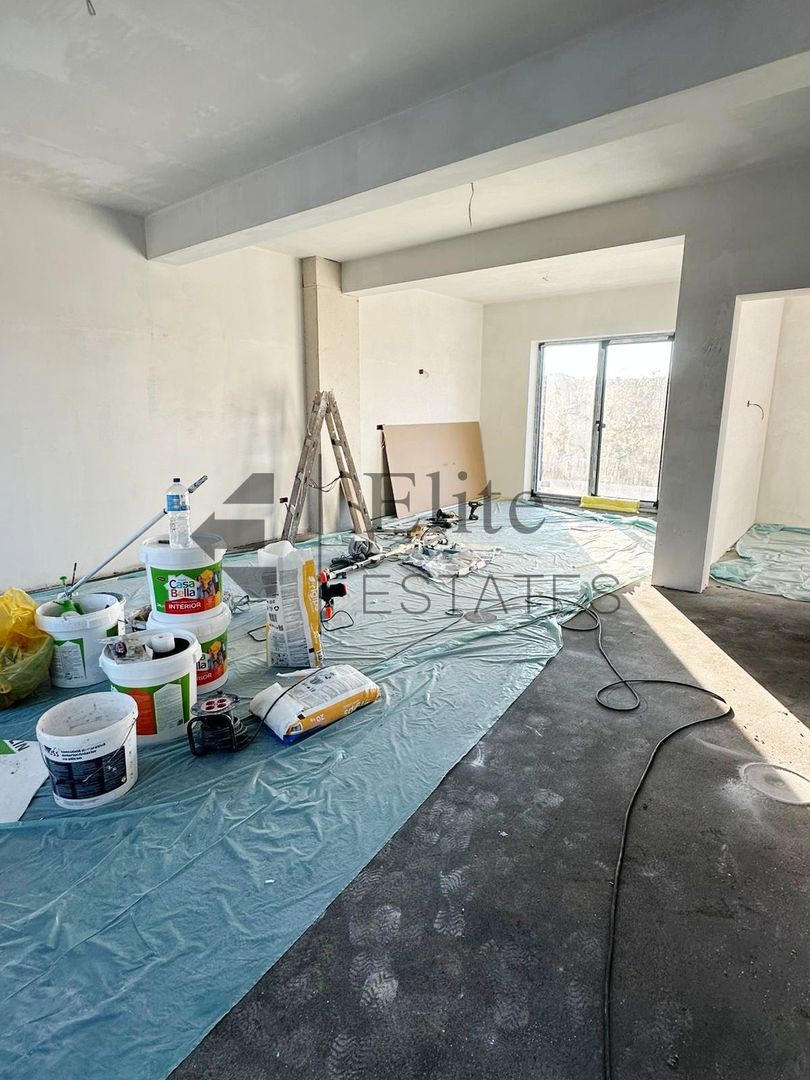 Casa pe deal de vanzare cu 5 camere - Poză 9