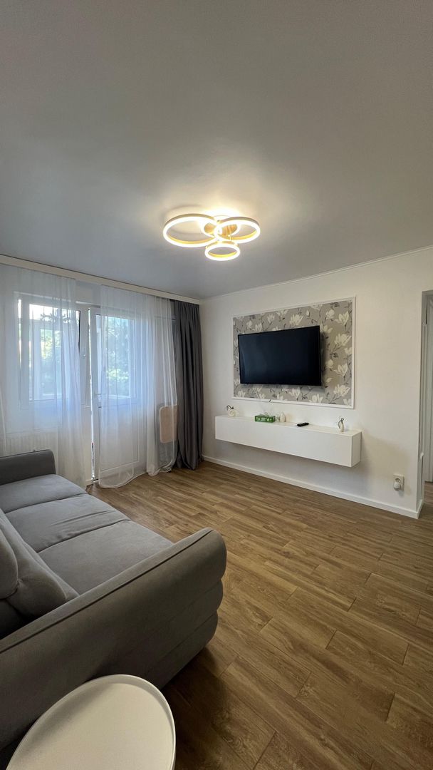 2 camere - prima inchiriere zona Romniceanu - Poză 4