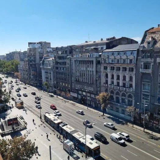 Apartament modern ultra-central, doua camere, Piata Romana - Poză 3