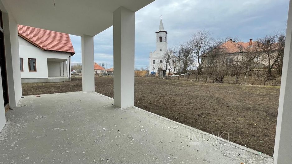 Duplex semifinisat de vanzare in Aiton – 148 mp, teren 800 mp - Poză 8