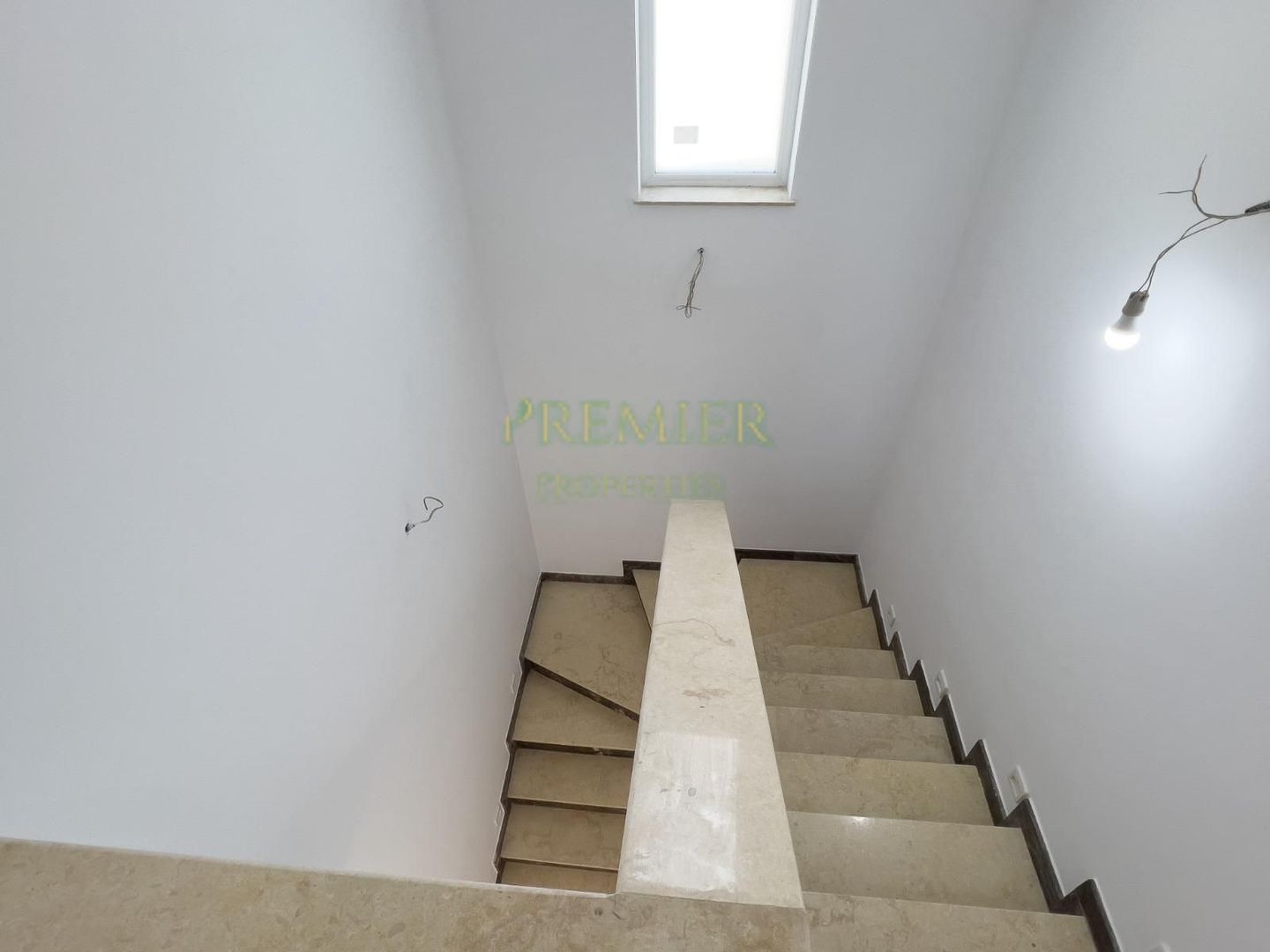 Casă individuală Pipera–Tunari | Finisaje de lux | Șemineu autentic | 4 camere - Poză 5