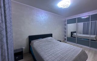Apartament cu 2 camere, decomandat, curte, Giroc - Poză 3