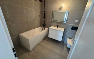 Supper pret!!! Apartament 3 camere LA CHEIE, Sibiu - Poză 1