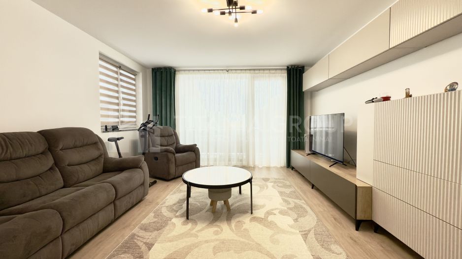 Apartament modern 3 camere, etaj intermediar + parcare - zona Coresi - Poză 2