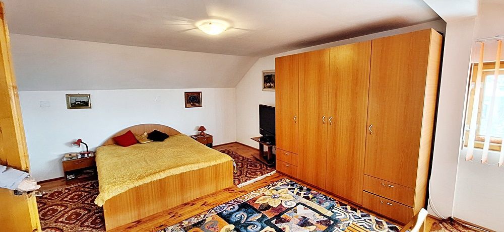 Casa de vacanta/locuit permanent in Podul Olt la 20min de Brasov - Poză 12