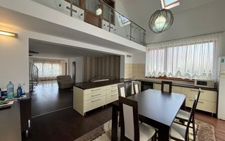 Casa cu terasa generoasa zona centrala - Sibiu - Poză 3