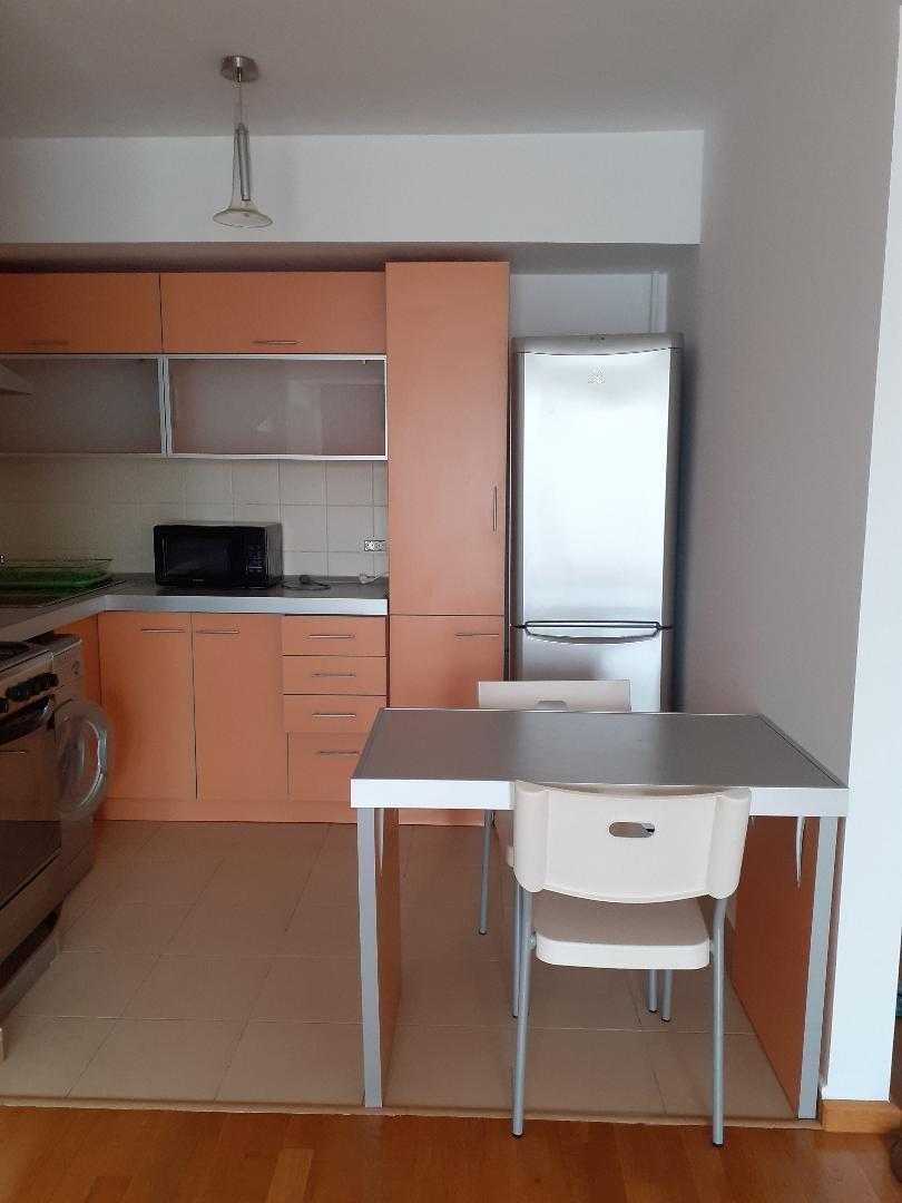 Închiriez apartament 2 camere, Decebal, mobilat, openspace - Poză 5