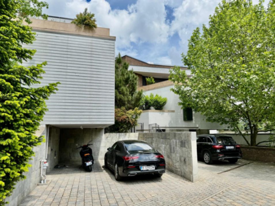 Refined Luxury Residence | Exclusive Villa with Private Spa - Poză 43