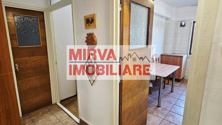 Apartament 2 camere Ultracentral, mobilat, utilat, decomandat - Poză 9