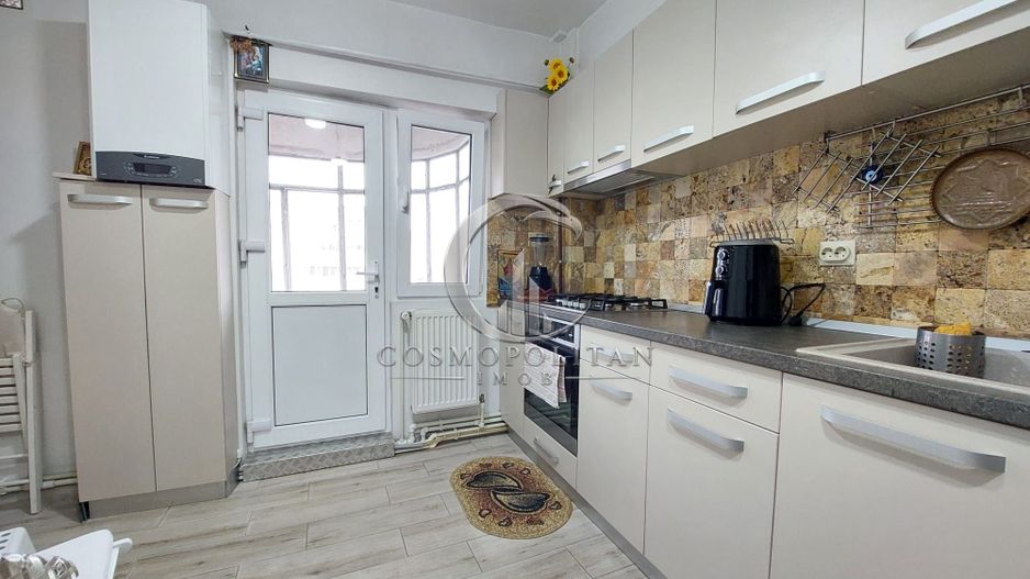 Apartament cu 3 camere zona 0 ~ etaj 5 din 6 ~ Confort 1 decomandat ~ renovat - Poză 7