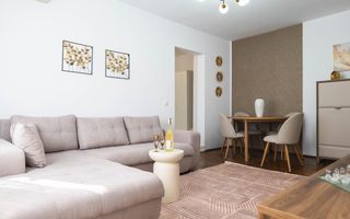 Vanzare apartament 2 camere, complet renovat, Metrou si Parc Bazilescu - Poză 1