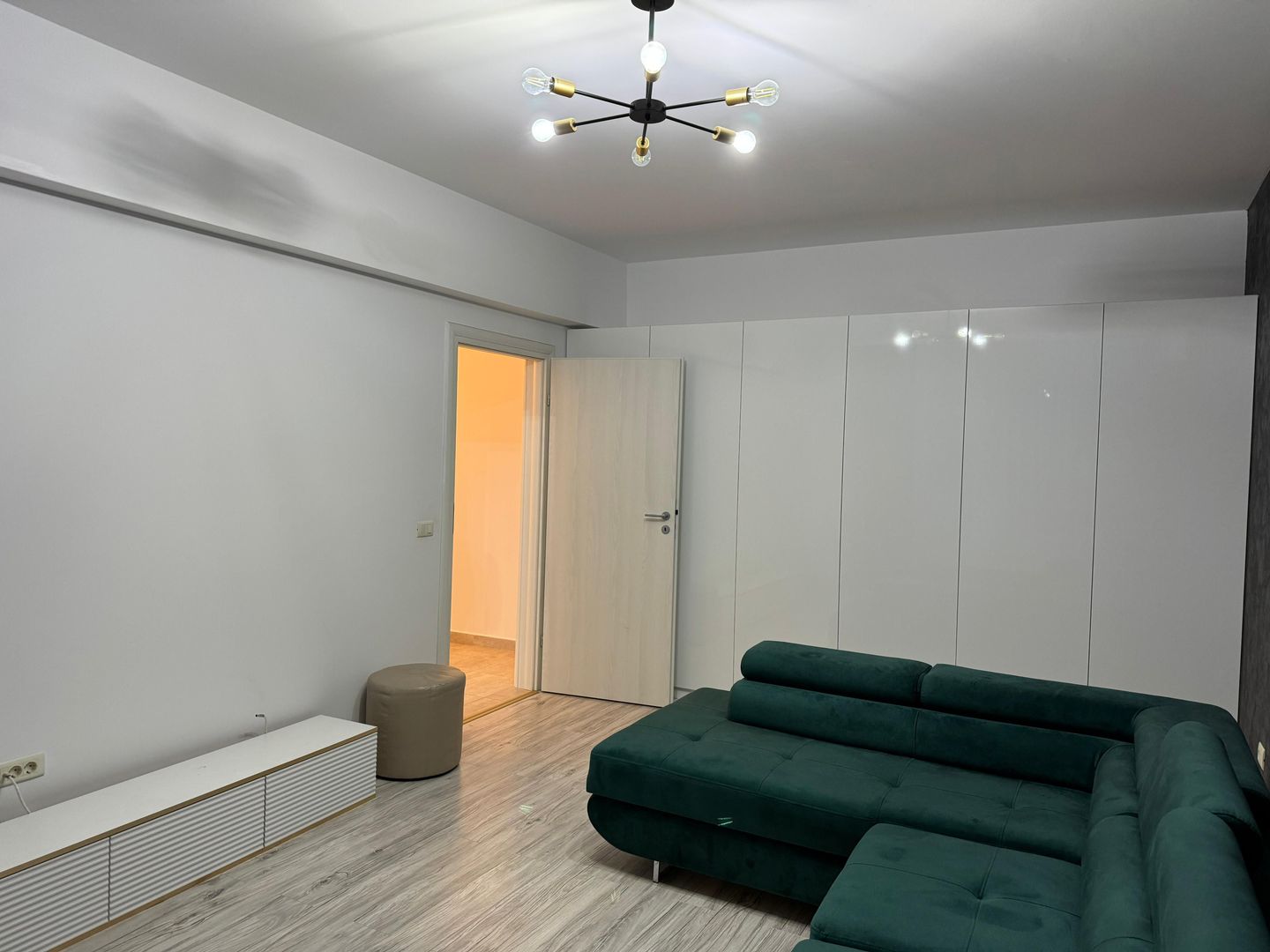 Apartament 2 camere+ Parcare  Uverturii - Gorjului D6 - Poză 12