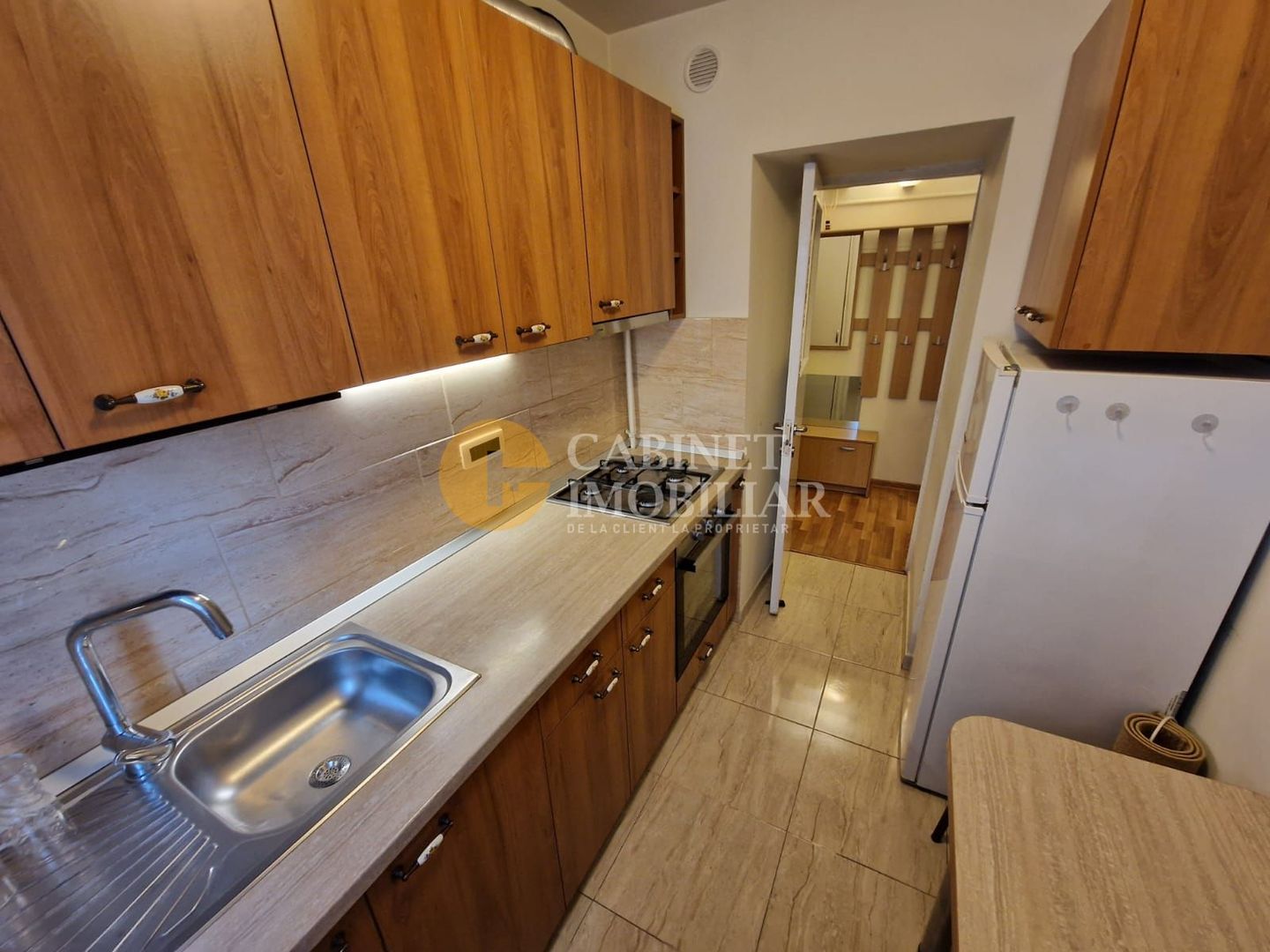 3 Camere Semidecomandat- Etaj intermediar-Zona Alexandru cel Bun - Poză 7