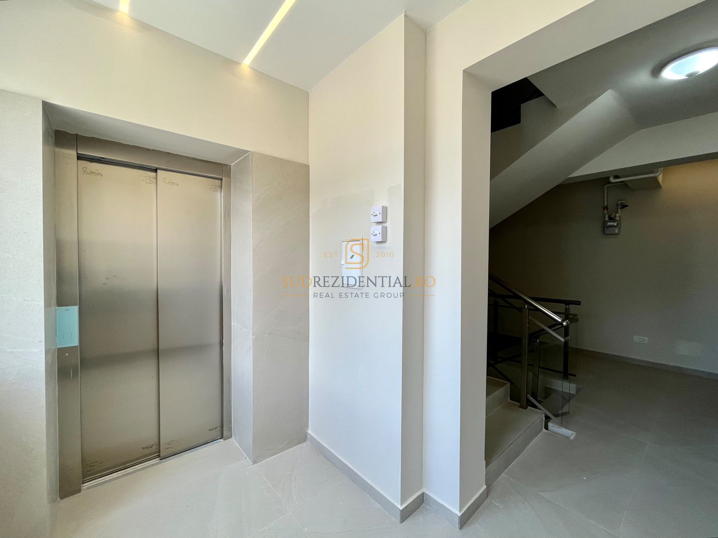 Apartament 2 camere - Crisul Repede - Mutare rapida - Poză 2