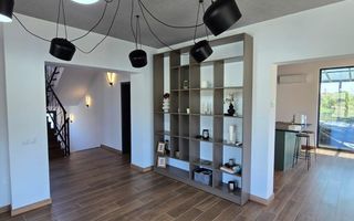 Vilă ultra-premium cu SPA și piscină de vânzare Chinteni Cluj - Poză 6