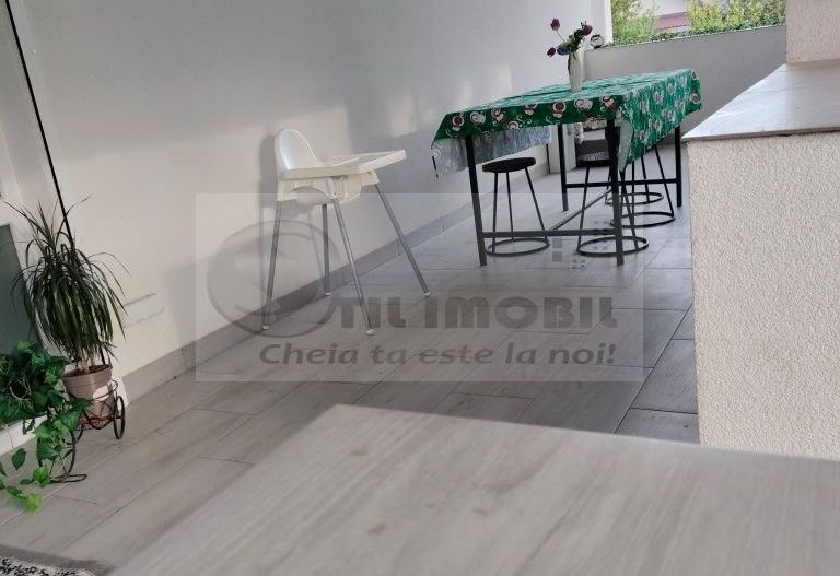 Casă/ Vila 4 camere în Aroneanu 1000 euro - Poză 7
