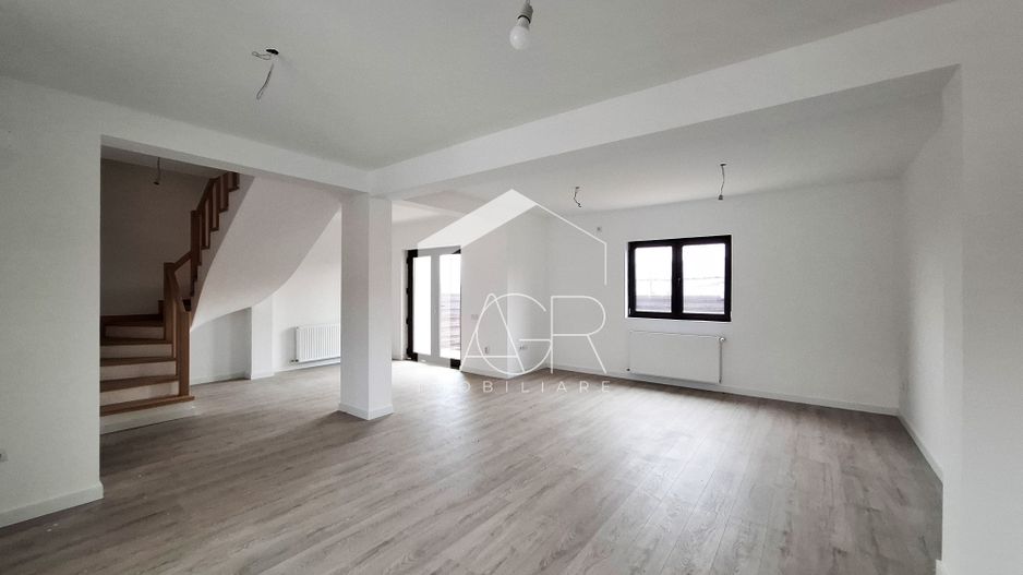 Casa P+1E+M, cu 5 camere, zona Rudului - Poză 3