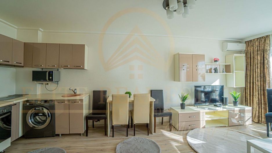 Apartament 2 camere – Mamaia, zona de intrare – Piscină - Poză 8