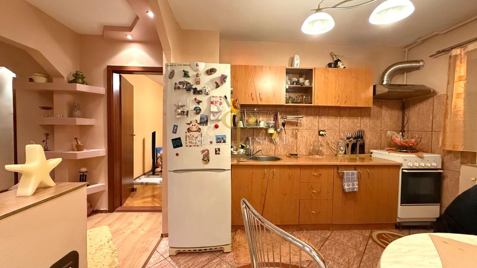 Apartament 3 camere-decomandat - zona Bucovina - Poză 3