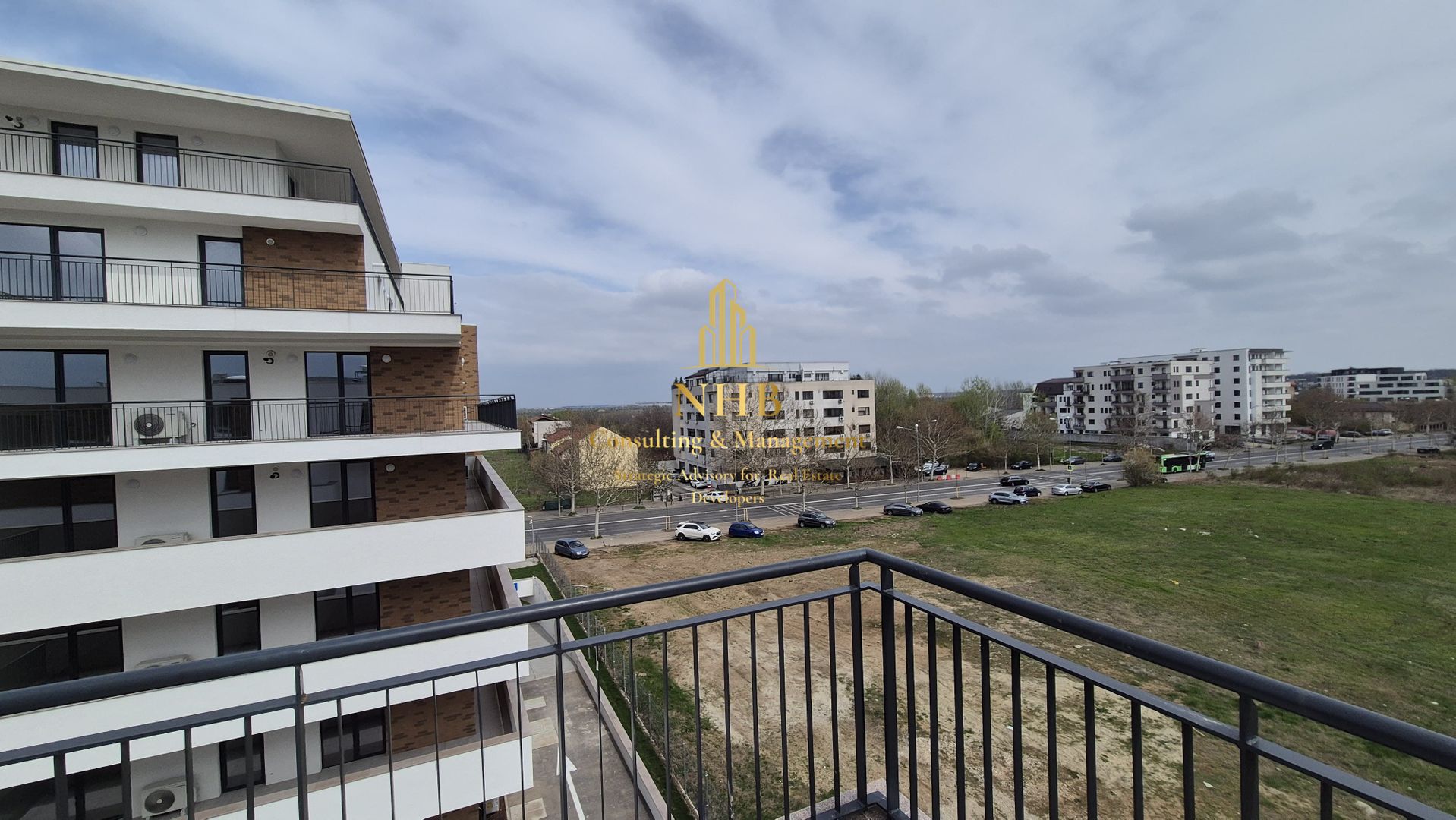 Penthouse 4 camere, 4 bai, 166 mp, terasa 145 mp - metrou Starulesti - Poză 3