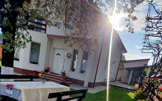 Case cu 7 camere, curte proprie + spălătorie, în Sighetu Marmației - Poză 30