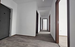 Apartament spațios 4 camere, 2 băi, balcon generos –Pacurari - Poză 10