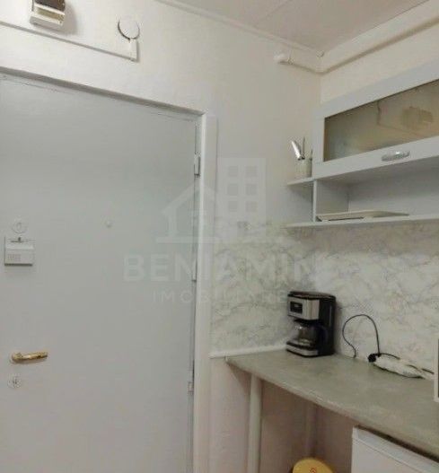 Garsoniera-24mp-Parter-Mobilata-Utilata-Zona Tractorul-Brasov - Poză 6