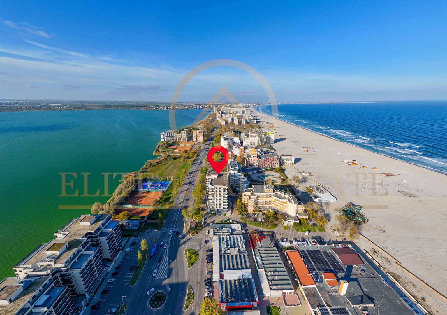 Răsărit peste mare, apus peste lac – apartament premium în Mamaia - Poză 22