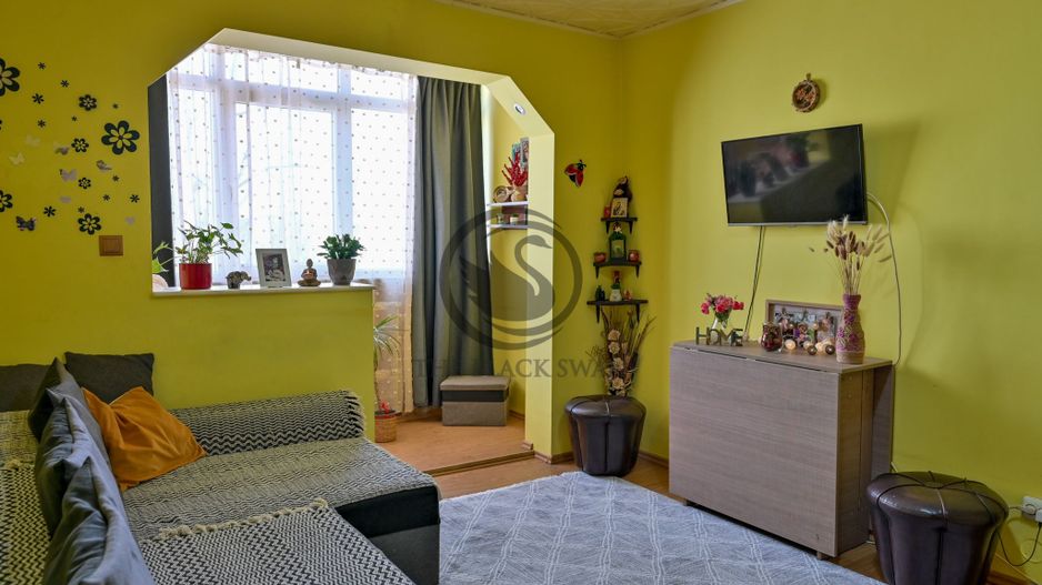 Apartament cu 3 camere de vanzare | Mobilat | Malu Rosu | Comision 0% - Poză 2
