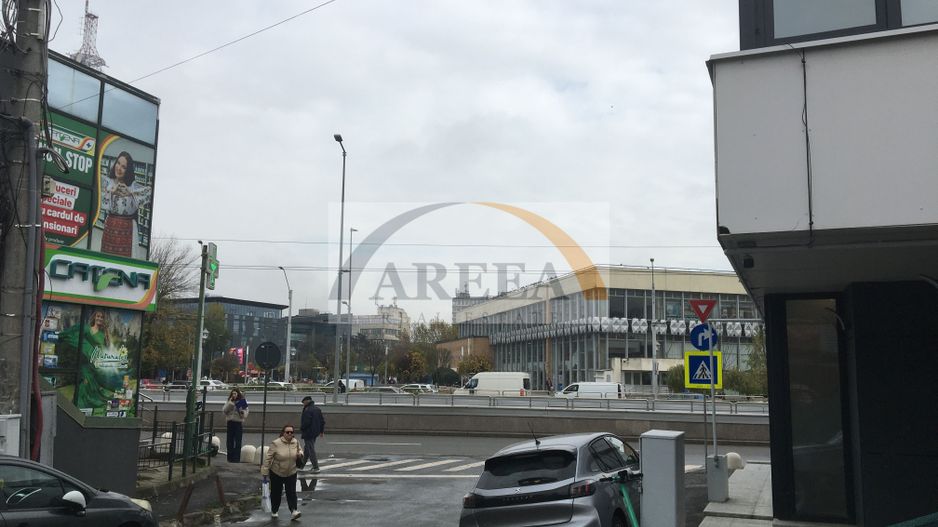 INCHIRIERE - spatiu comercial PIATA SUDULUI - parter, curte, parcare - Poză 15