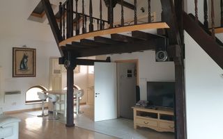 Casa de inchiriat in zona Mosilor |renovata si consolidata recent - Poză 2