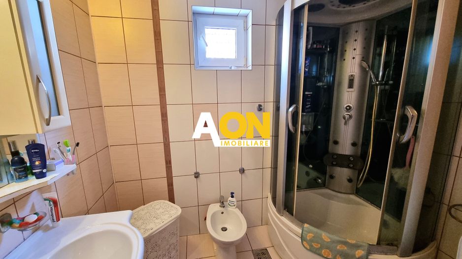 De vanzare casa 5 camere, 1200mp teren, zona ultracentrala - Poză 12