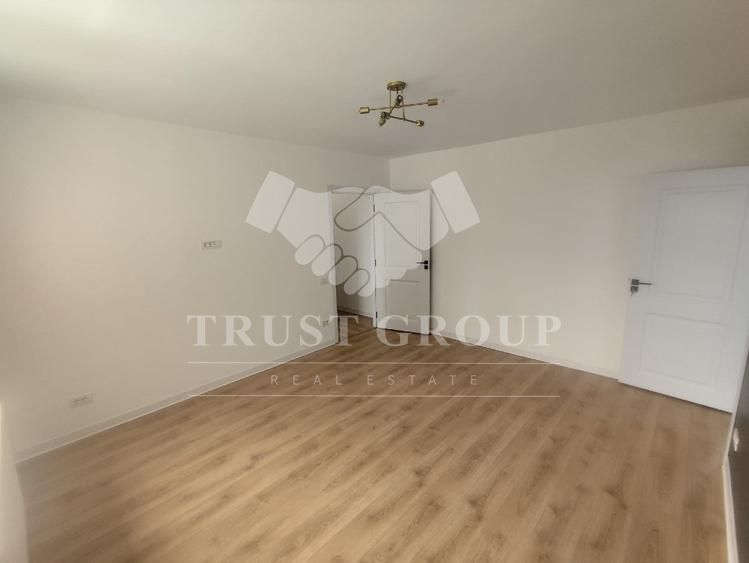 Apartament 3 camere 1 Mai | Imobil 1970 - Poză 3