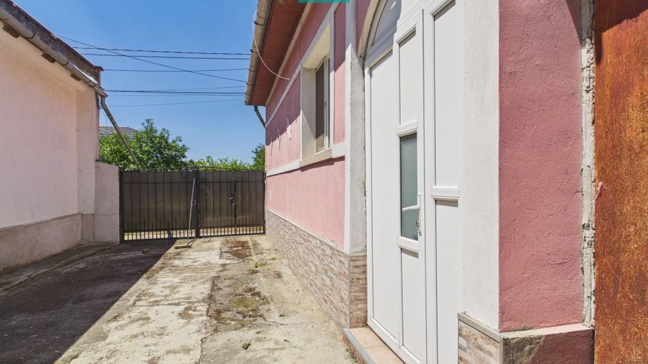 Casă de familie cu grădină și potențial în Giroc - Poză 22