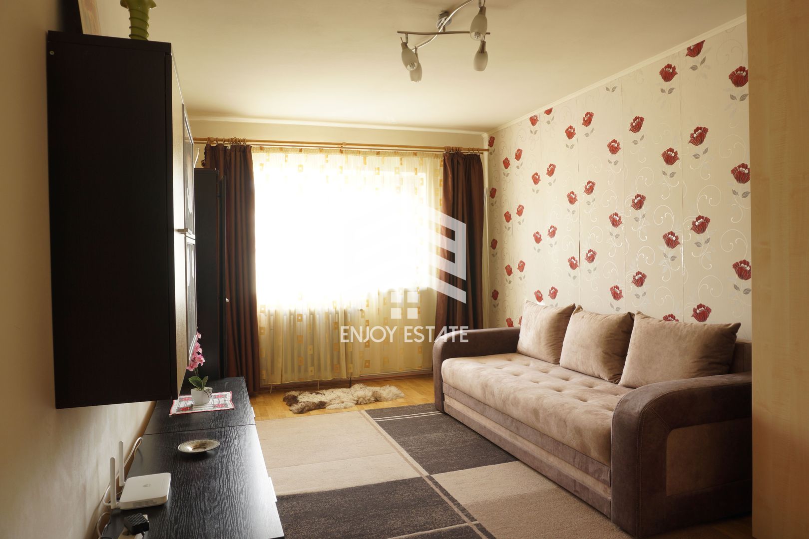 Apartament cu 2 camere de inchiriat disponibil imediat! - Poză 1