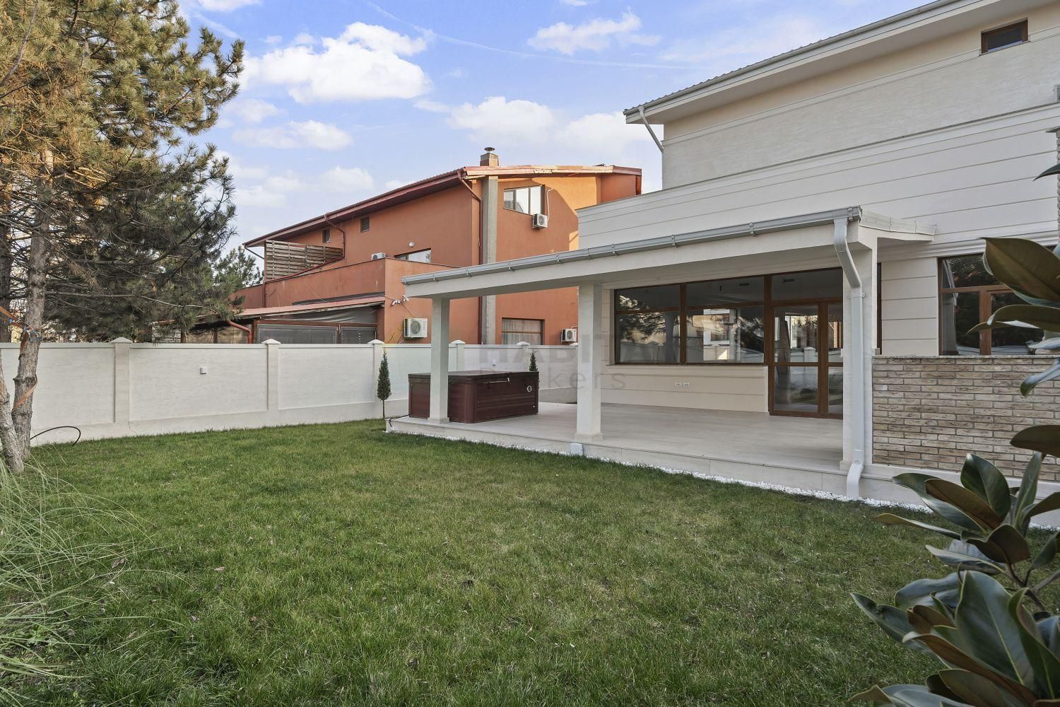 Vilă de lux  | Pipera – 7 camere, 5 băi, 4 terase | 1.500.000 EUR - Poză 4