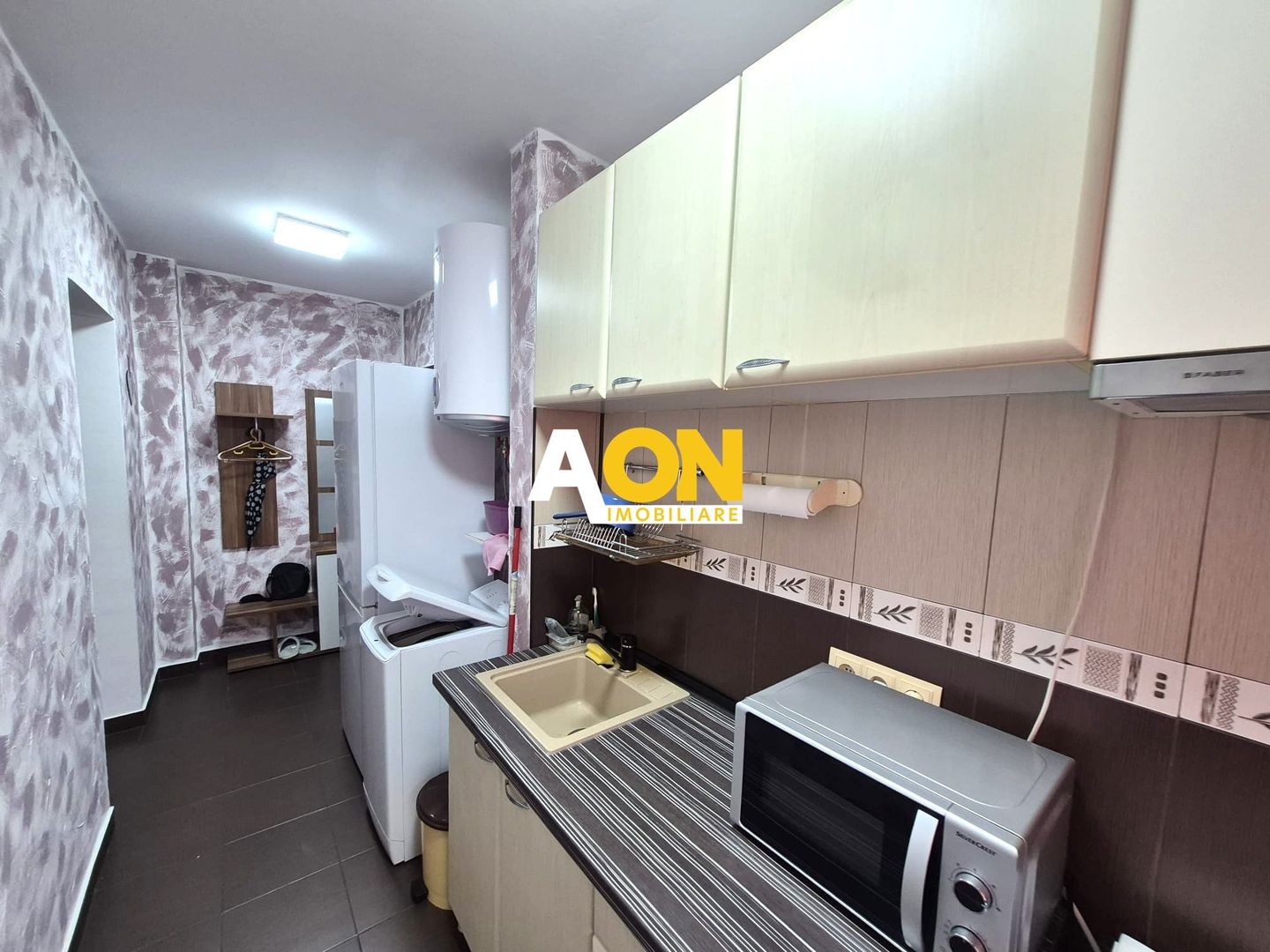 Apartament 3 Camere, Et.6, Semidecomandat, 42 mp, Zona Cetate - Poză 4