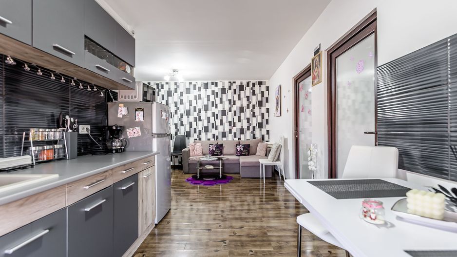 Apartament modern în bloc nou, 3 camere, Zonă liniștită, Pârneava - Poză 2