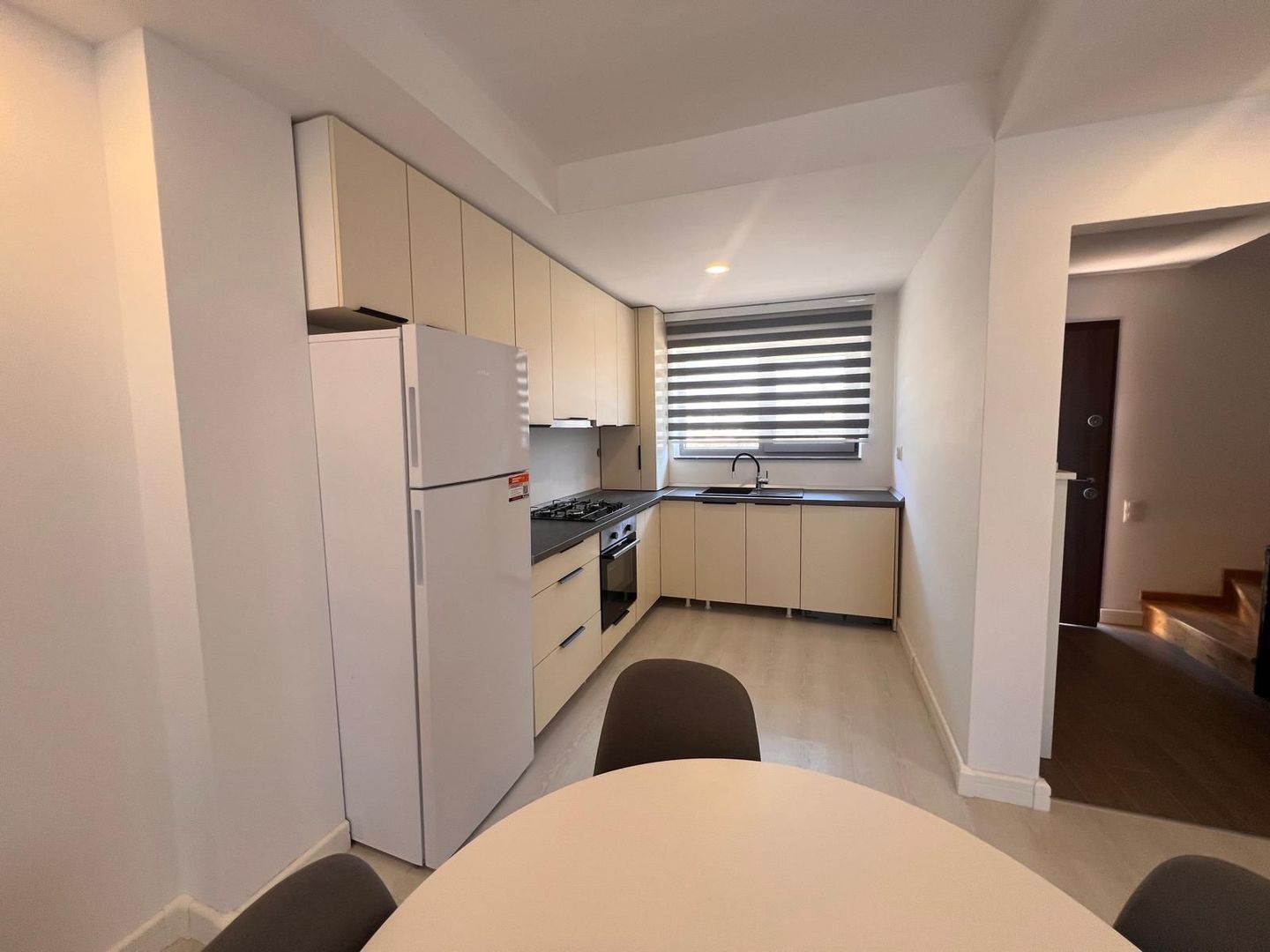 Vila 3 camere Cosmopolis - Poză 3