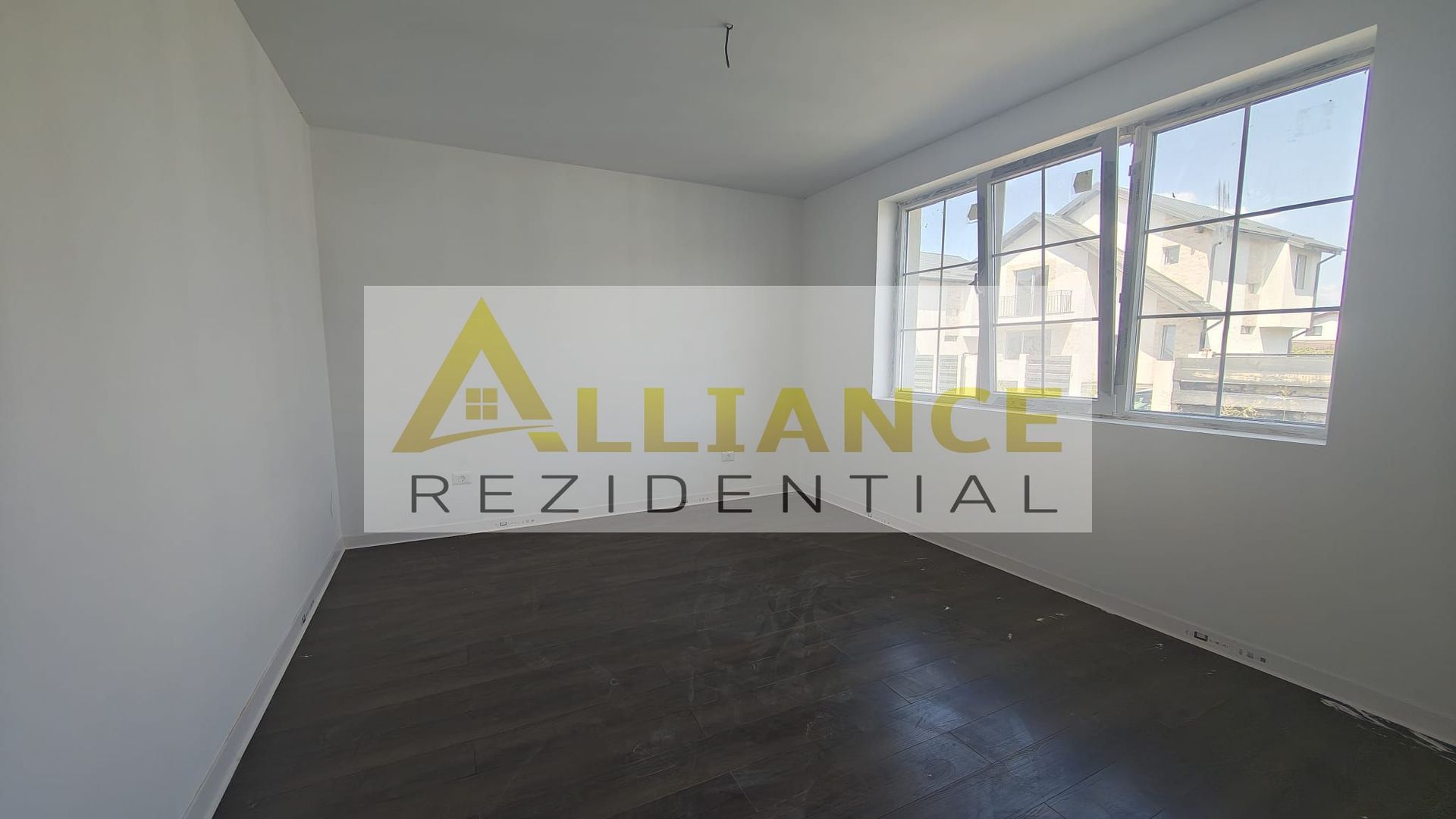 Casa  | 3 camere | Teren 350 mp | Strada Asfaltata - Poză 5