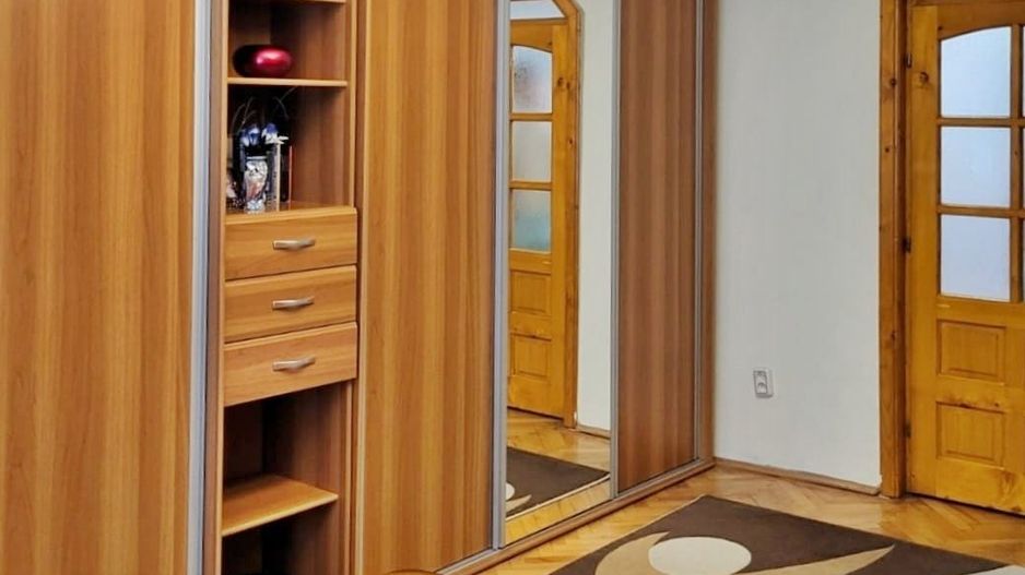 Apart. 3 camere etaj 1, aproape de Complexul Velenta, Oradea – VANZARE - Poză 3