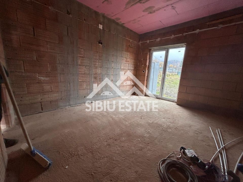 Casa 130 mp, teren 1000 mp, priveliște superbă – Marginimea Sibiului - Poză 7